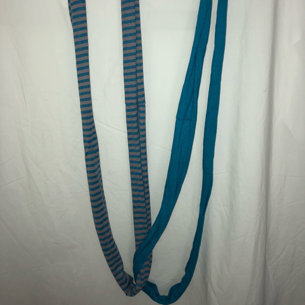 Scarf - Picture 2 of 6